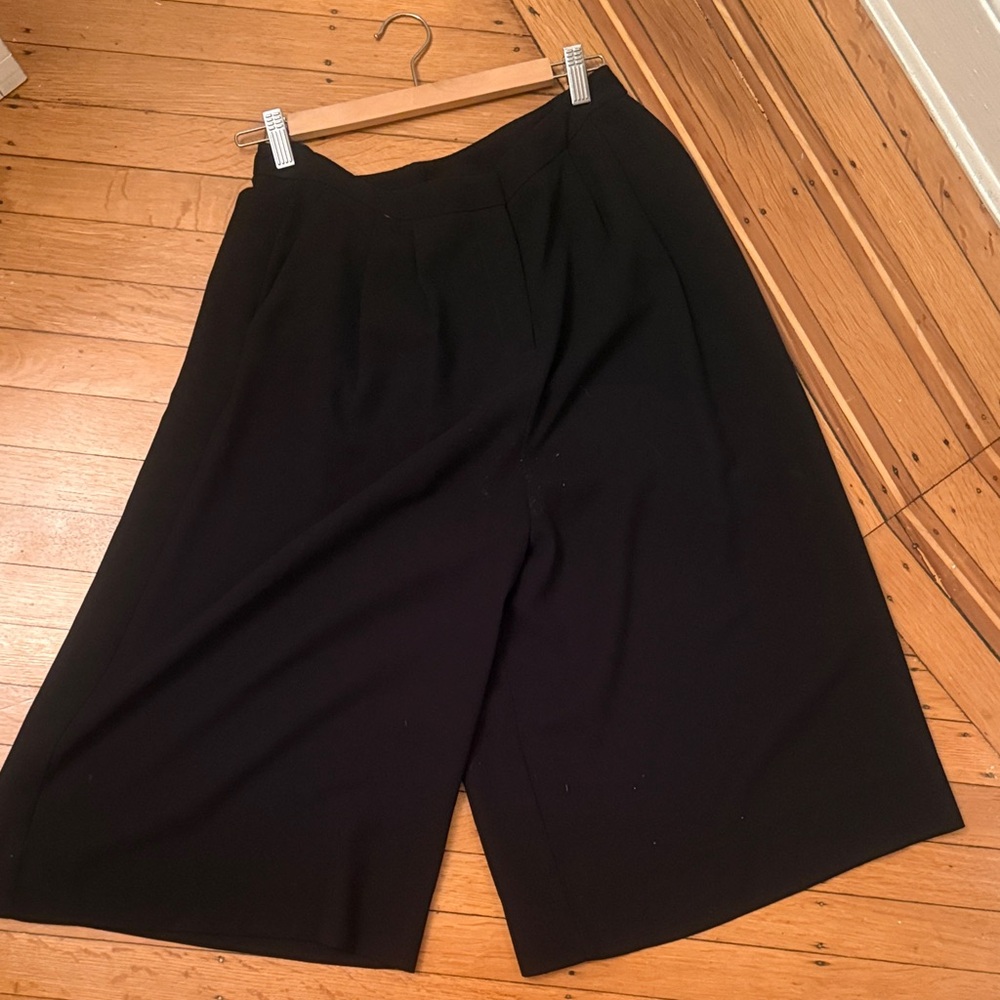 Black Wide-Leg Culottes